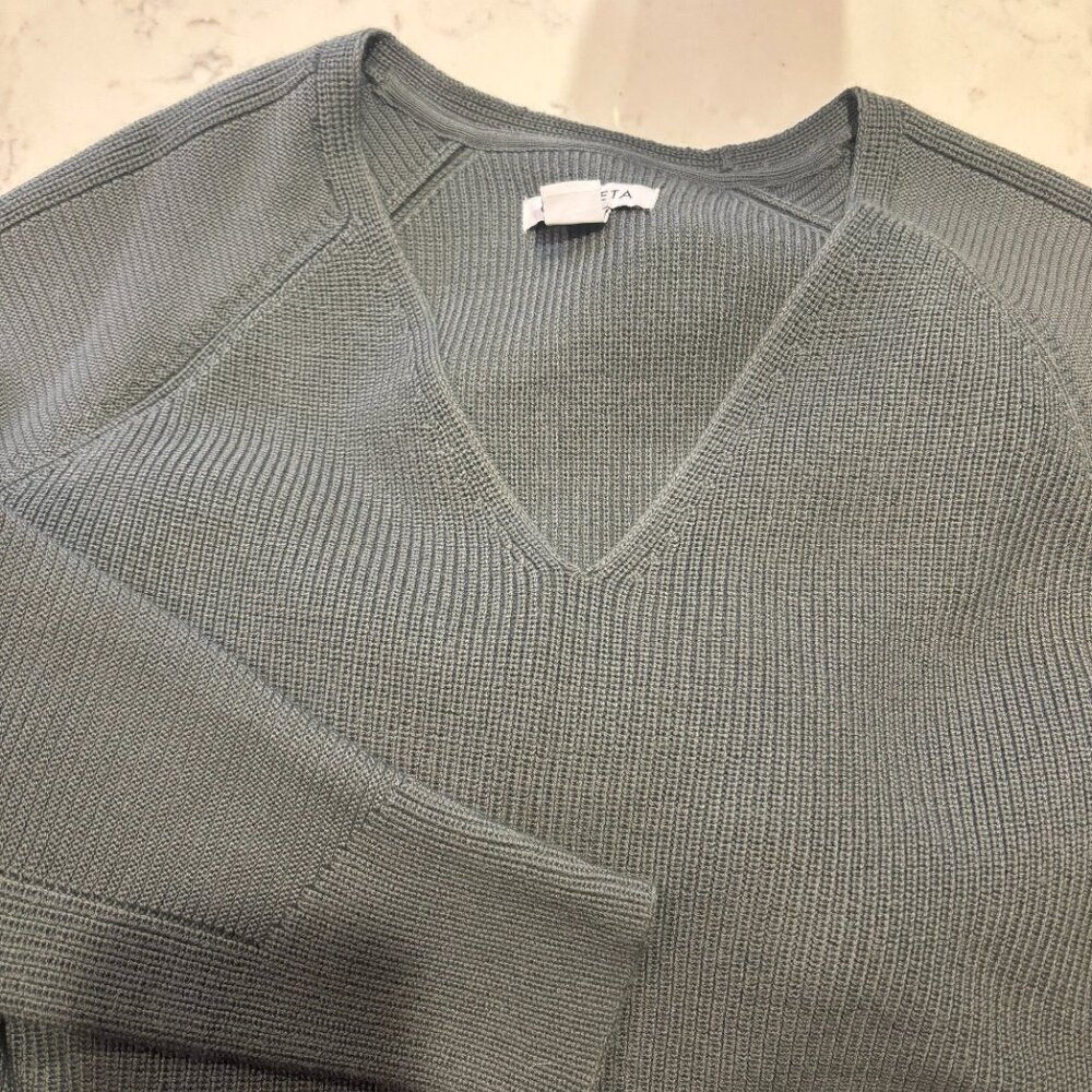 Athleta sweater
